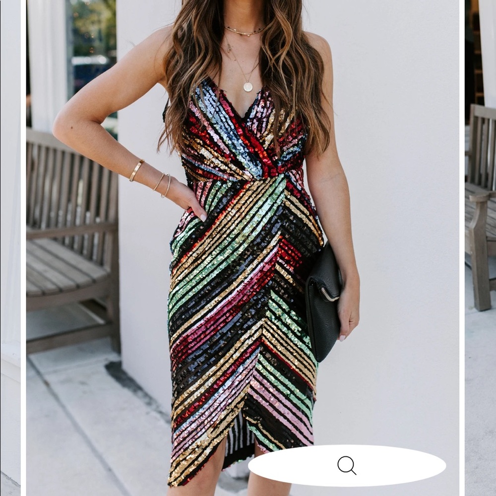Medium Vici Cut Loose Sequin Dress NEVER WORN